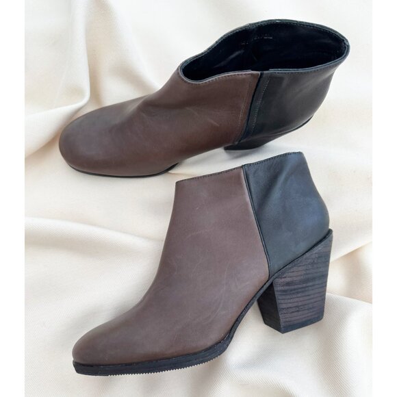 Rachel Comey "Mars" Boot in 2-Tone taupe/Black, size 8 - Picture 4 of 5